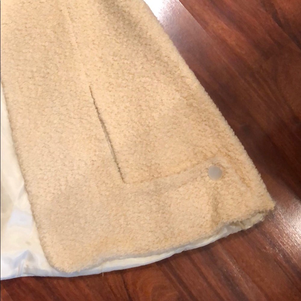No Brand No Size Tag Cape View 2